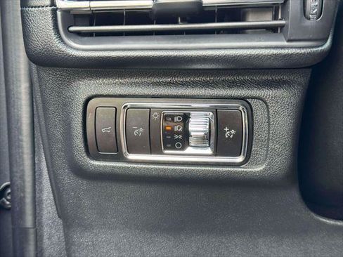Used 2023 Lincoln Corsair AWD w/ Equipment Group 101A image 20