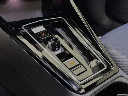 New 2026 Volkswagen Golf 2.0T image 19