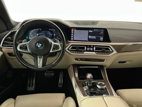 Used 2022 BMW X5 xDrive40i w/ M Sport Package AWD/4WD image 9