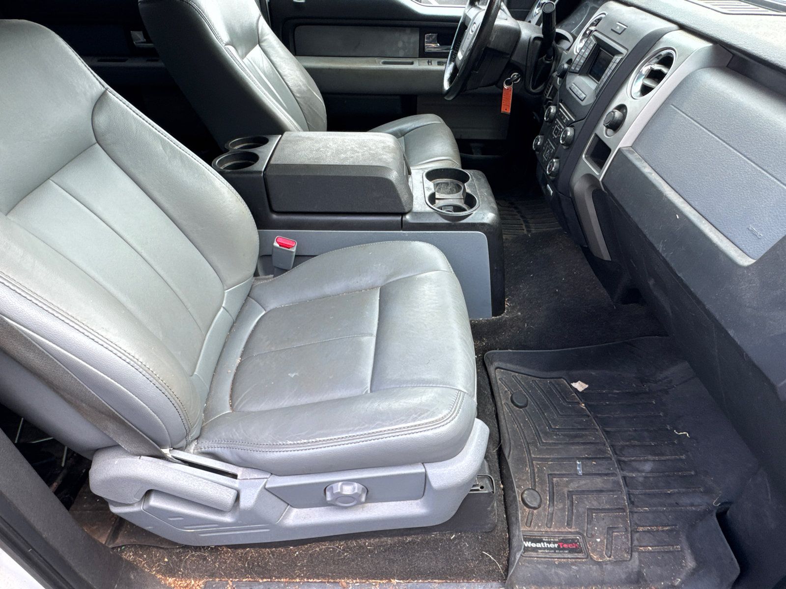 Used 2014 Ford F150 XLT w/ Equipment Group 302A Luxury AWD/4WD image 13