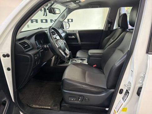 Used 2018 Toyota 4Runner SR5 Premium AWD/4WD image 10