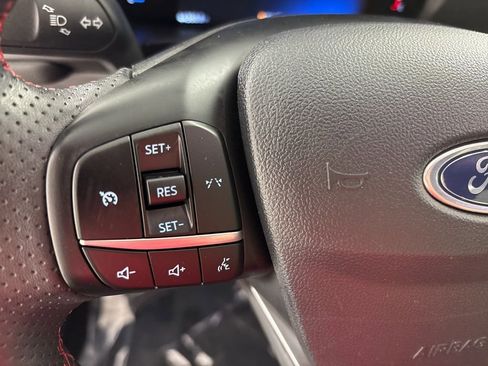 Used 2024 Ford Escape ST-Line image 27