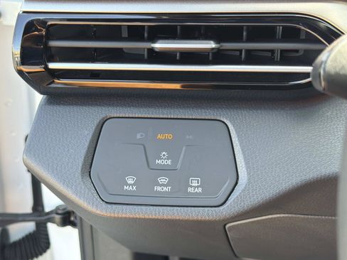 Used 2023 Volkswagen ID.4 Pro AWD/4WD image 23
