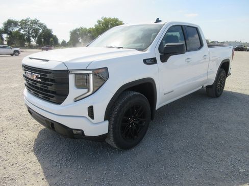 New 2026 GMC Sierra 1500 Elevation image 11