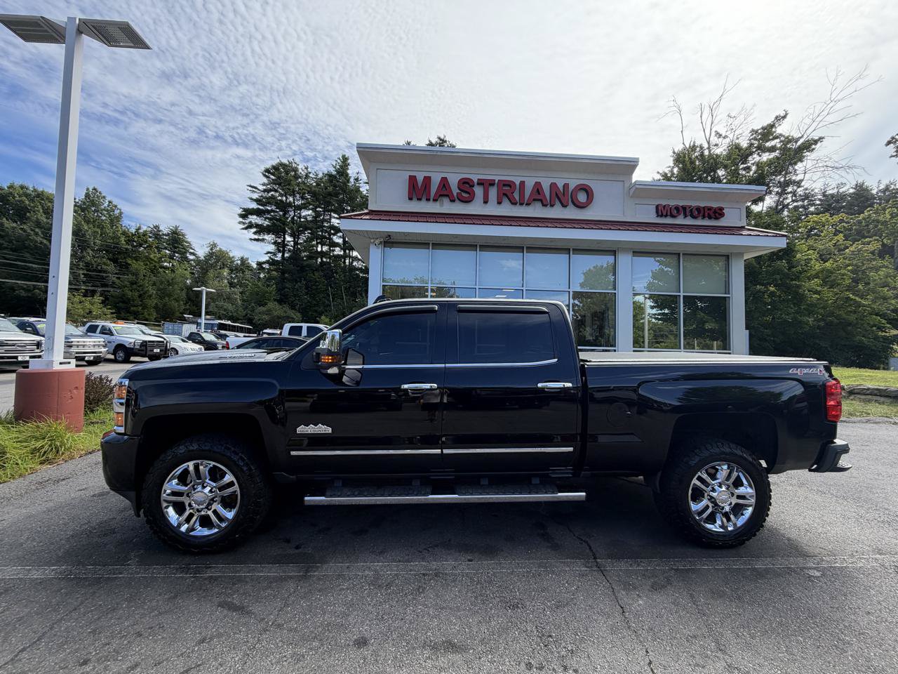 Used 2017 Chevrolet Silverado 2500 High Country w/ Duramax Plus Package AWD/4WD image 10