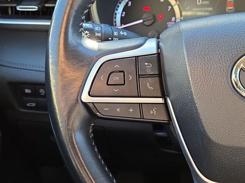 Used 2023 Toyota Highlander LE image 21