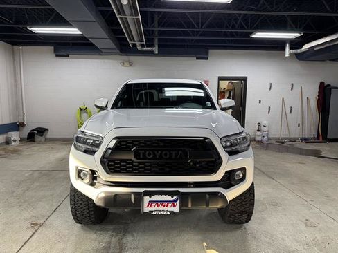 Used 2023 Toyota Tacoma TRD Off-Road w/ Black Out Package (TMS) AWD/4WD image 2