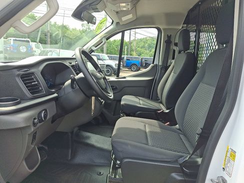 Used 2024 Ford Transit 250 Low Roof AWD w/ Exterior Upgrade Package image 13