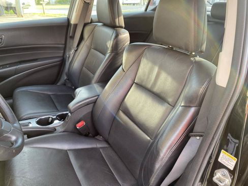 Used 2014 Acura ILX w/ Technology Package FWD image 6