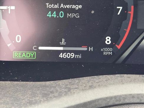 Used 2026 Toyota Camry XLE image 11