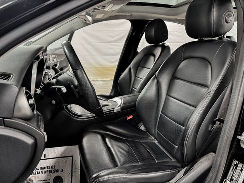Used 2017 Mercedes-Benz C 300 4MATIC Sedan image 8