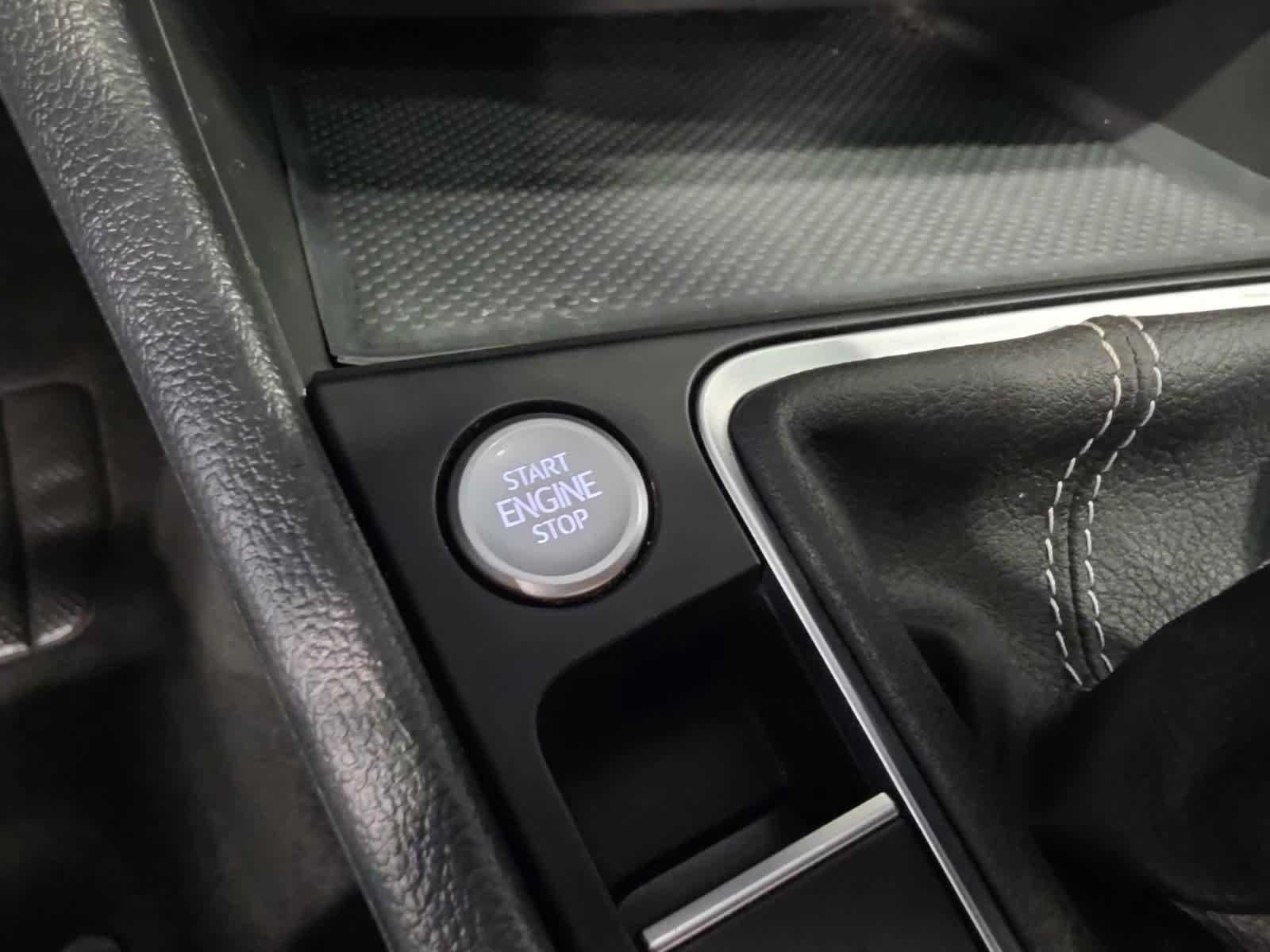 Used 2024 Volkswagen Jetta SE FWD image 22
