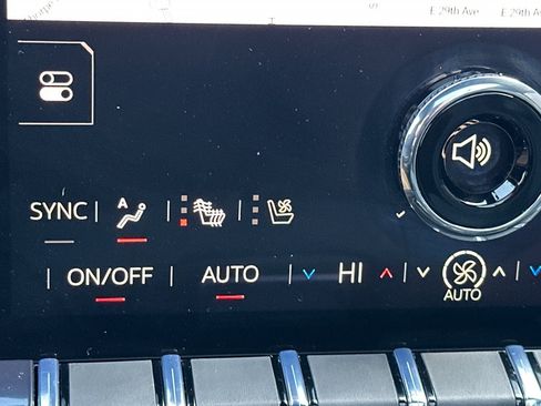 Used 2026 GMC Yukon AT4 image 29