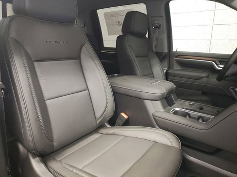 New 2026 GMC Sierra 2500 Denali w/ Denali Reserve Package AWD/4WD image 9
