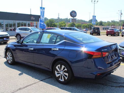 Used 2021 Nissan Altima 2.5 S w/ Driver Assist Package image 10