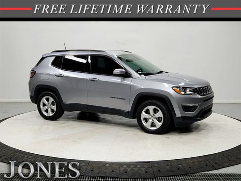 Used 2018 Jeep Compass Latitude w/ Popular Equipment Group image 1