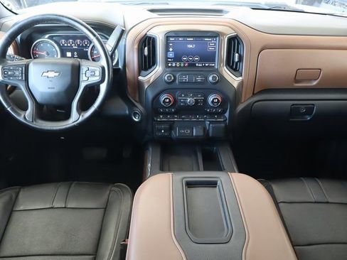 Used 2022 Chevrolet Silverado 2500 High Country image 22