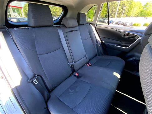 Used 2024 Toyota RAV4 LE image 19