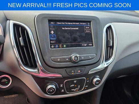 Used 2024 Chevrolet Equinox LS w/ LS Convenience Package FWD image 10