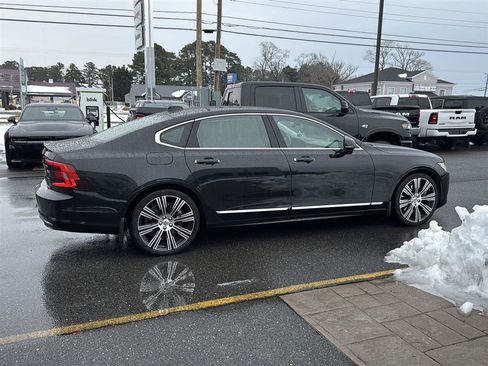 Used 2022 Volvo S90 B6 Inscription w/ Advanced Package image 15