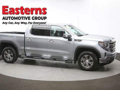 Used 2024 GMC Sierra 1500 SLT image 44