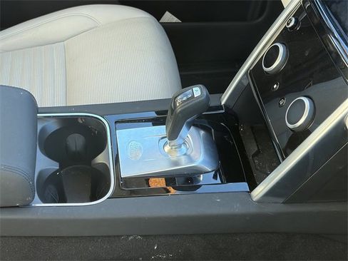Used 2023 Land Rover Discovery Sport S image 5