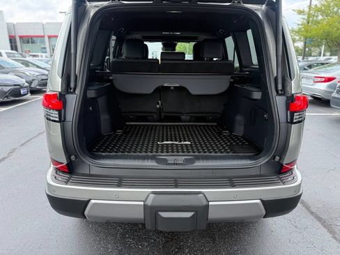 Used 2024 Lexus GX 550 AWD/4WD image 17