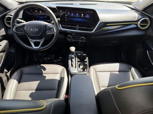 Used 2025 Chevrolet Trax ACTIV w/ Driver Confidence Package FWD image 18