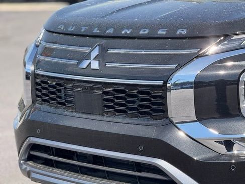 New 2026 Mitsubishi Outlander SE FWD image 6