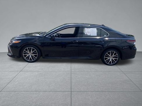 Used 2023 Toyota Camry XLE FWD image 4