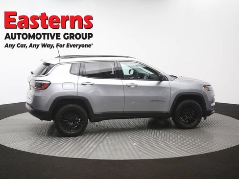 Used 2022 Jeep Compass Latitude AWD/4WD image 42