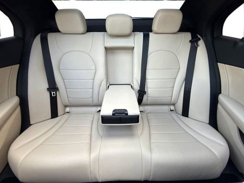 Used 2018 Mercedes-Benz C 300 Sedan image 16