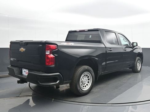 Used 2022 Chevrolet Silverado 1500 W/T w/ WT Convenience Package AWD/4WD image 6