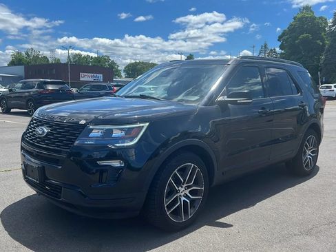 Used 2018 Ford Explorer Sport w/ Equipment Group 401A AWD/4WD image 2