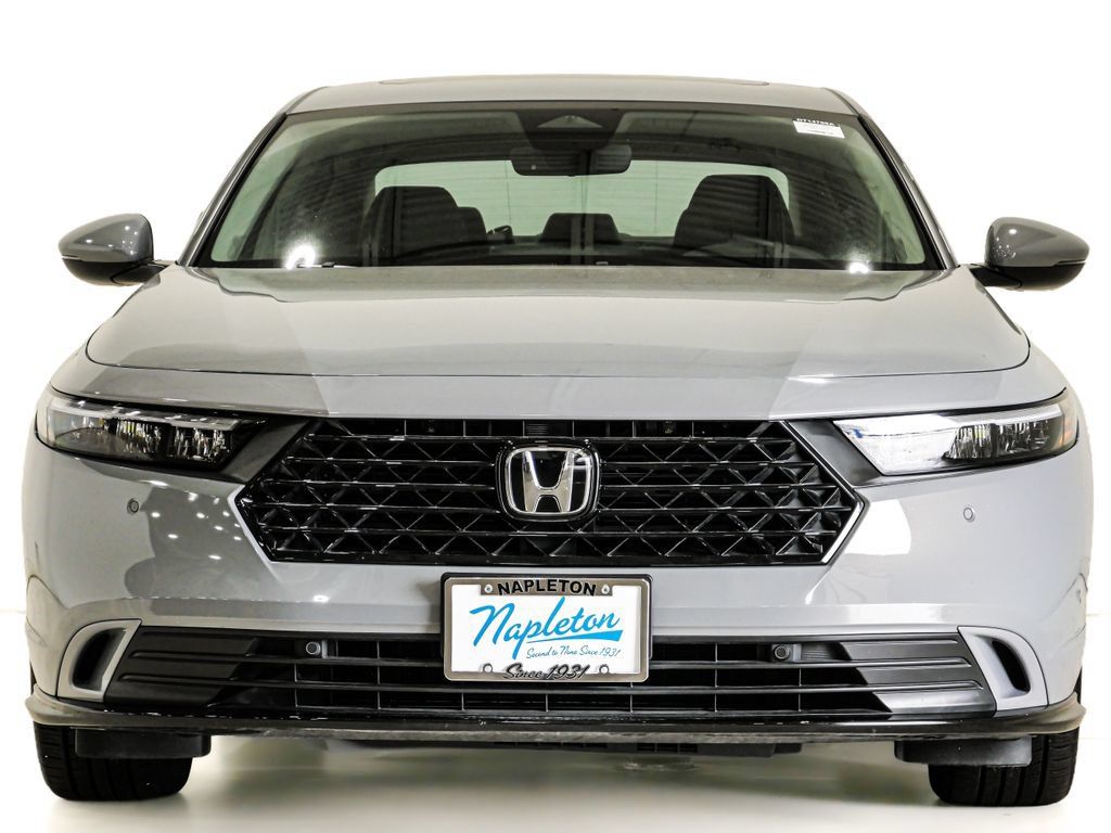 Used 2025 Honda Accord EX-L image 2