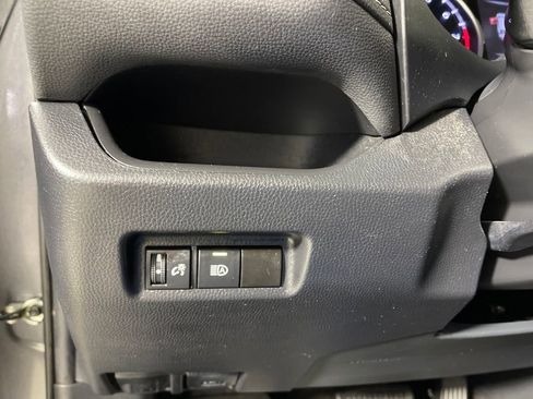 Certified 2021 Toyota RAV4 LE image 29