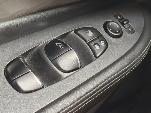 Used 2018 Nissan Murano SL w/ Cargo Package image 24