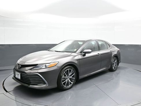 Certified 2023 Toyota Camry XLE w/ Cold Weather Package AWD/4WD image 1