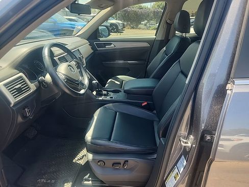 Used 2018 Volkswagen Atlas SE FWD image 18