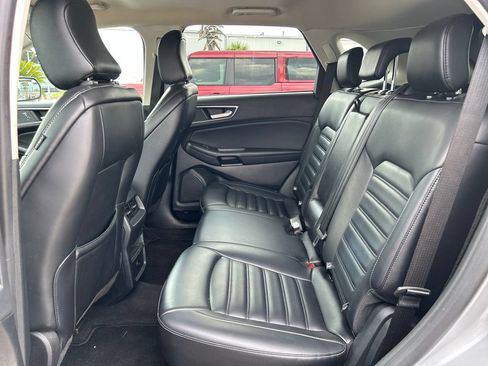 Used 2024 Ford Edge SEL AWD/4WD image 13