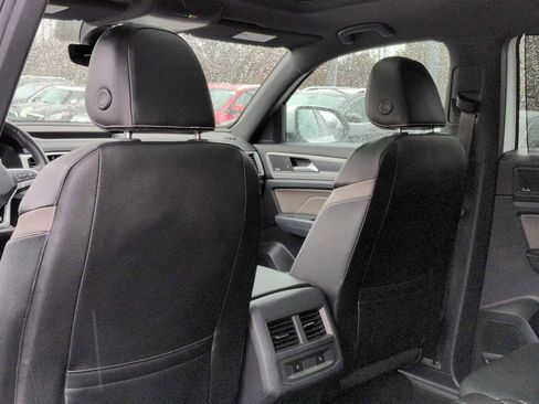 Used 2021 Volkswagen Atlas Cross Sport SEL Premium R-Line image 19