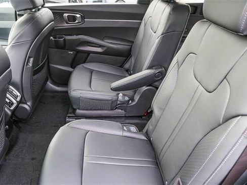 New 2026 Kia Sorento EX image 16