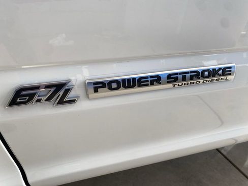 Used 2022 Ford F350 Platinum w/ Tremor Off-Road Package image 37