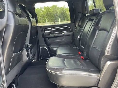 Used 2019 RAM 2500 Laramie w/ Night Edition AWD/4WD image 19