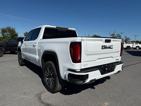 Used 2021 GMC Sierra 1500 AT4 w/ AT4 Value Package image 4