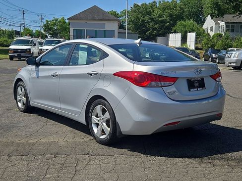Used 2013 Hyundai Elantra GLS w/ Preferred Pkg FWD image 7