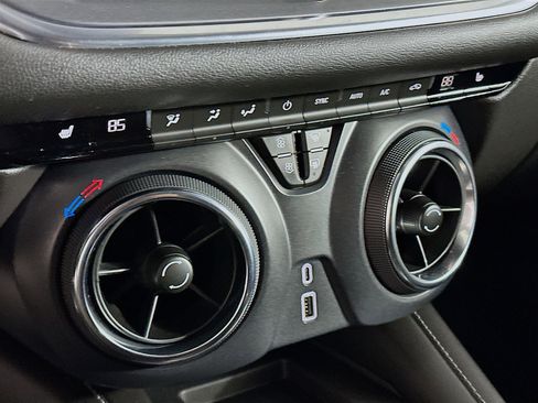 Used 2024 Chevrolet Blazer LT w/ Convenience Package image 23