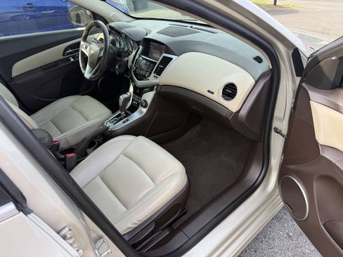 Used 2015 Chevrolet Cruze LT w/ Sun, Sound and Sport Package FWD image 13