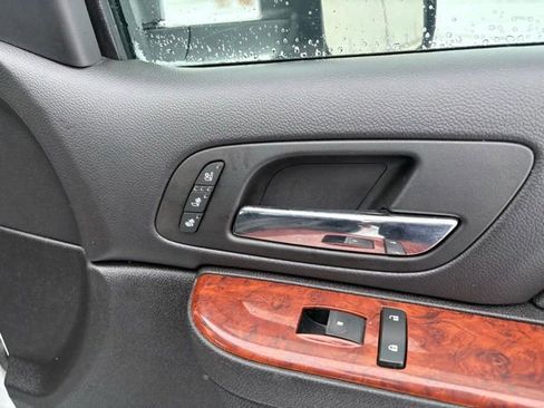 Used 2013 GMC Sierra 2500 SLT w/ Suspension Package, Off-Road image 25