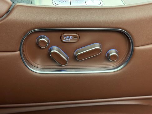 Used 2023 Genesis G90 3.5T AWD/4WD image 50